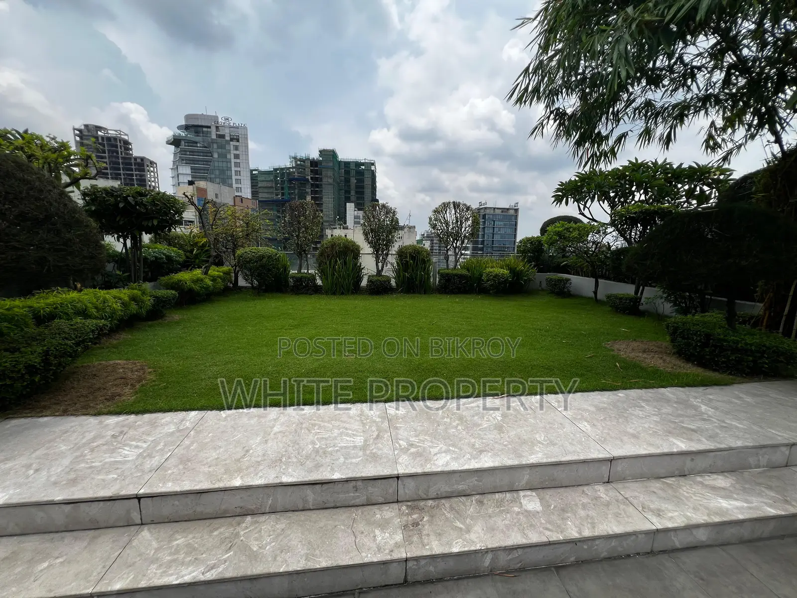 4 Bedroom Apartment in White Property, Gulshan for Sale