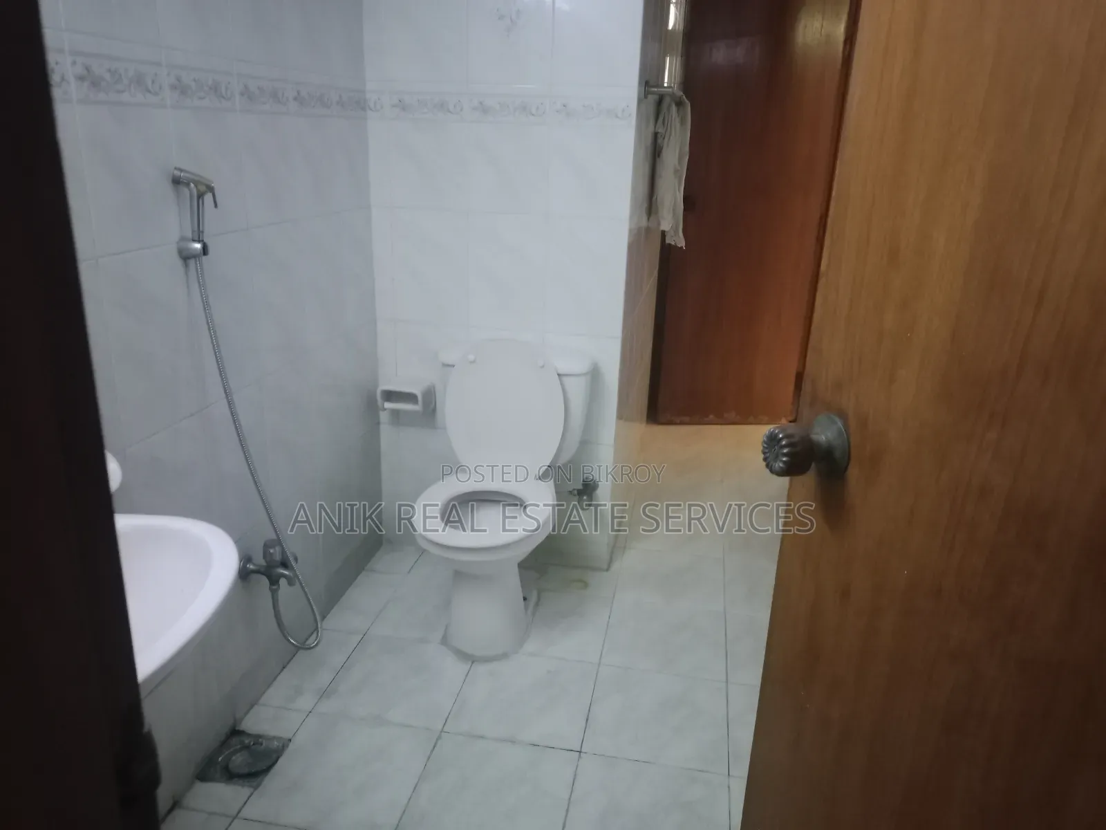 3 Bedroom Apartment in Anik Real Estate, Gulshan for Sale