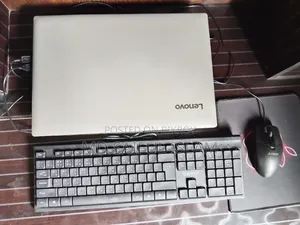 Laptop Lenovo IdeaPad 320 8GB Intel Core i5 HDD+SSD 1TB