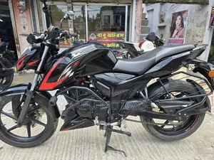 TVS Apache RTR 160 4V 2022 Black