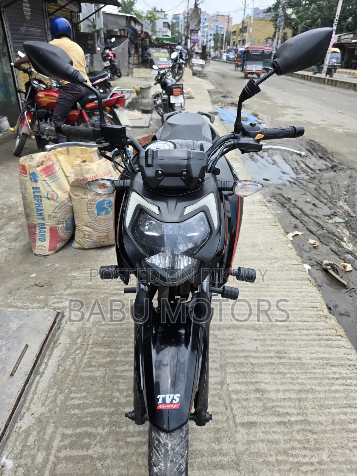 TVS Apache RTR 160 4V 2022 Black