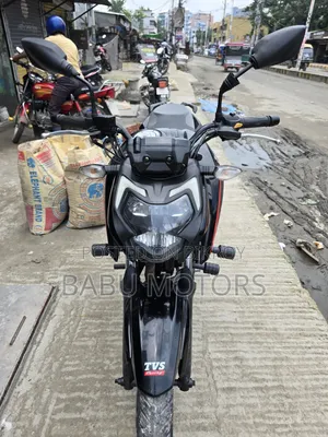 TVS Apache RTR 160 4V 2022 Black