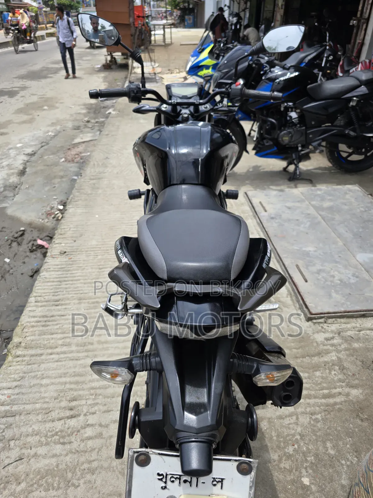 TVS Apache RTR 160 4V 2022 Black