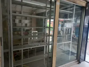 কাঠের মজবুত রেক, একদম নতুন এর মতো