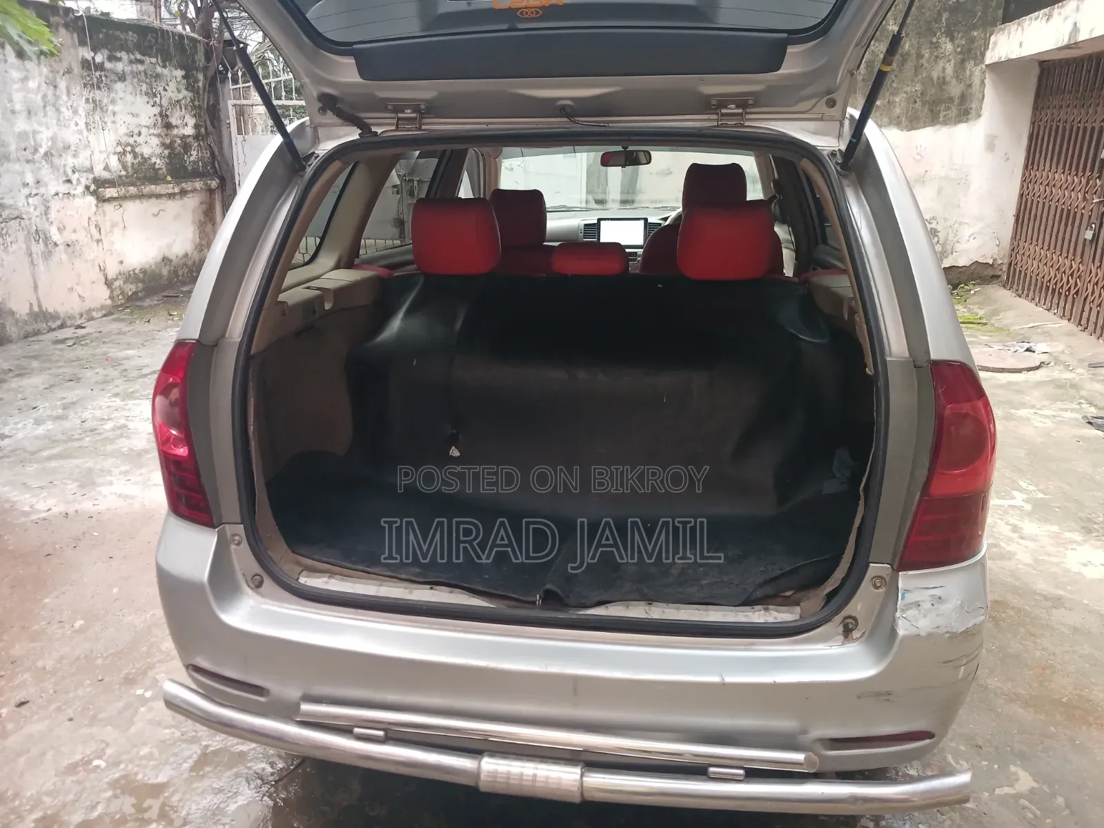 টয়োটা করোল্লা ২০০৪ সিলভার