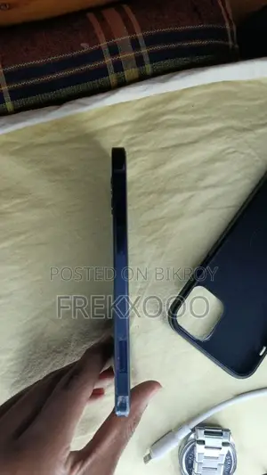 Apple iPhone 12 64 GB Blue