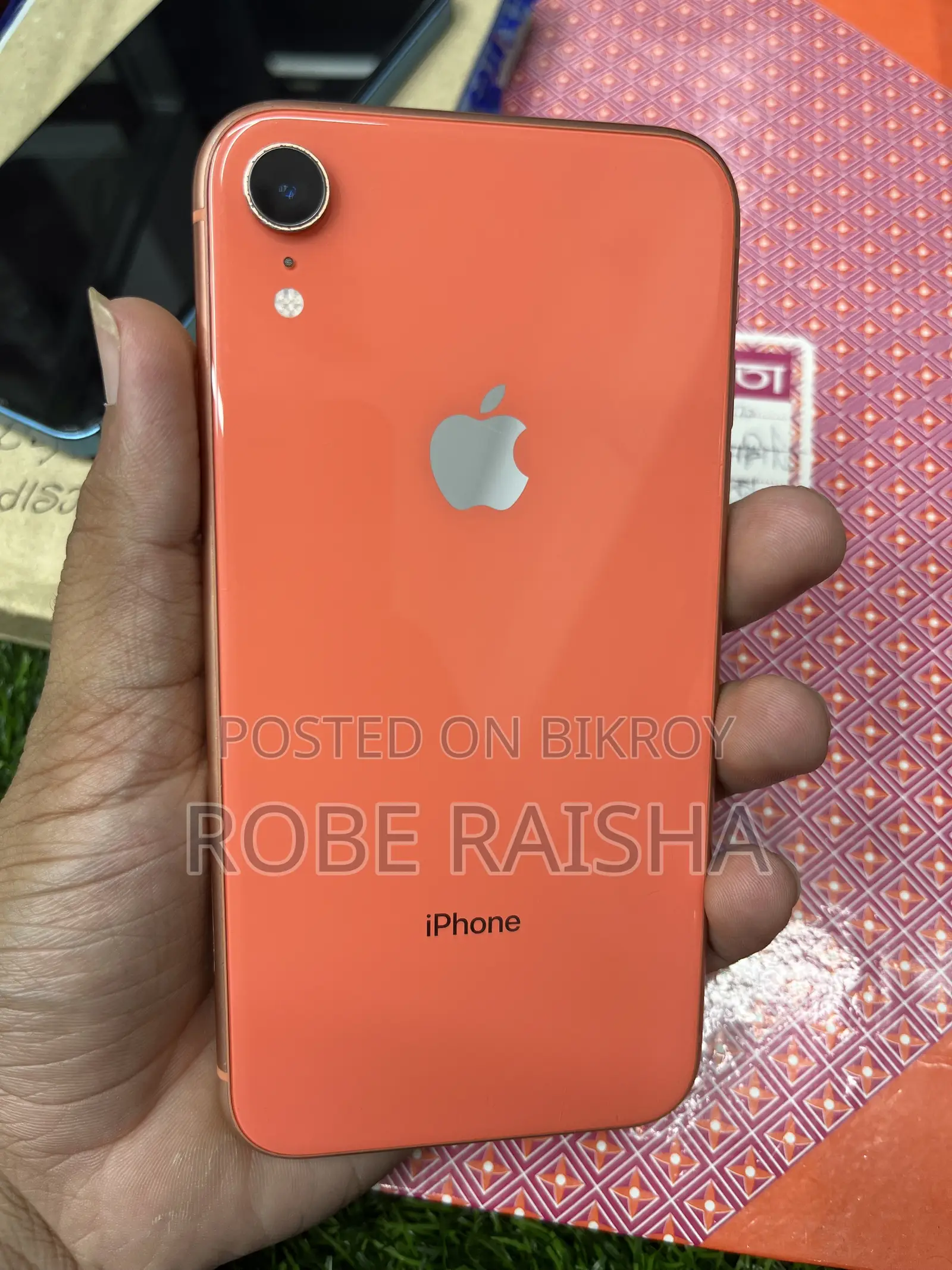 অ্যাপল আইফোন এক্সআর ৬৪ জিবি