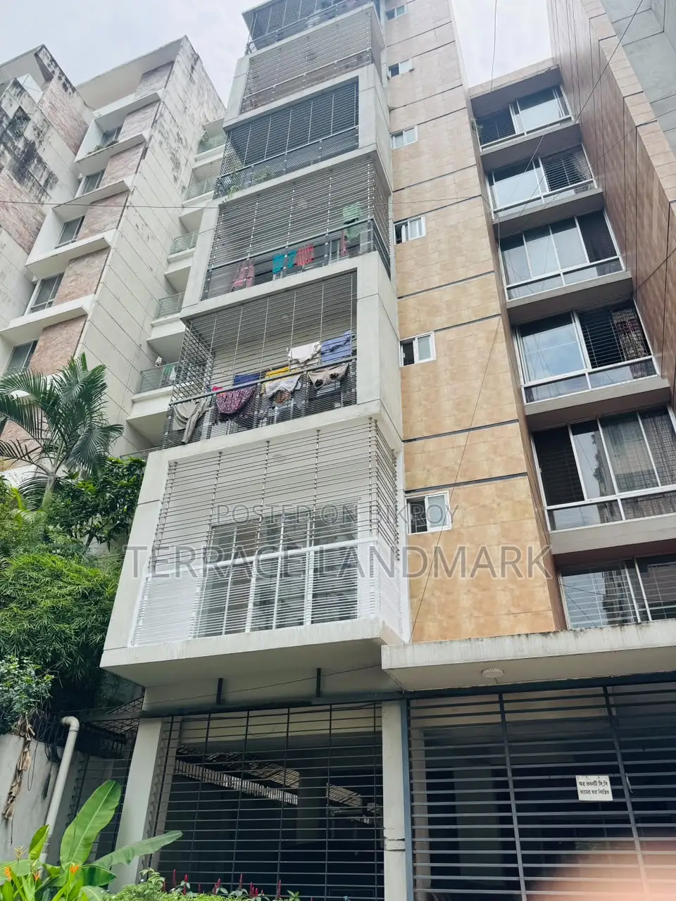 4 Bedroom Apartment in Bashundhara for Sale