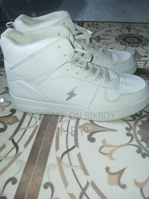 Apex Sprint Sneakers