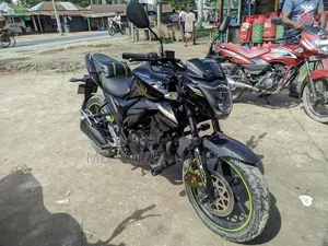 সুজুকি জিক্সার মনোটোন ২০২৫ কালো