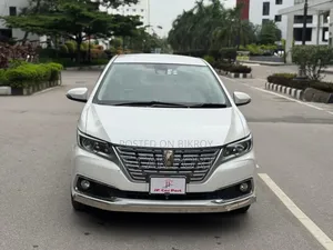Toyota Premio 2017 Pearl