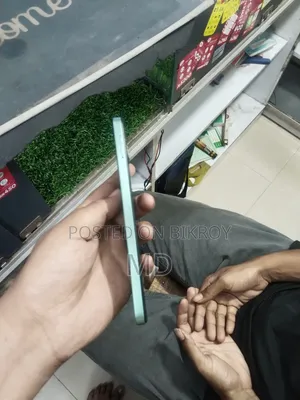 ইনফিনিক্স স্মার্ট ৮ ৬৪ জিবি গ্রিন