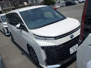 Toyota Voxy Hybrid S-Z 2WD 7-Seater 2023 White