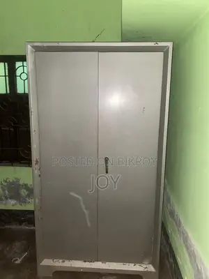 স্টিল আলমারি ডাবল ডোর