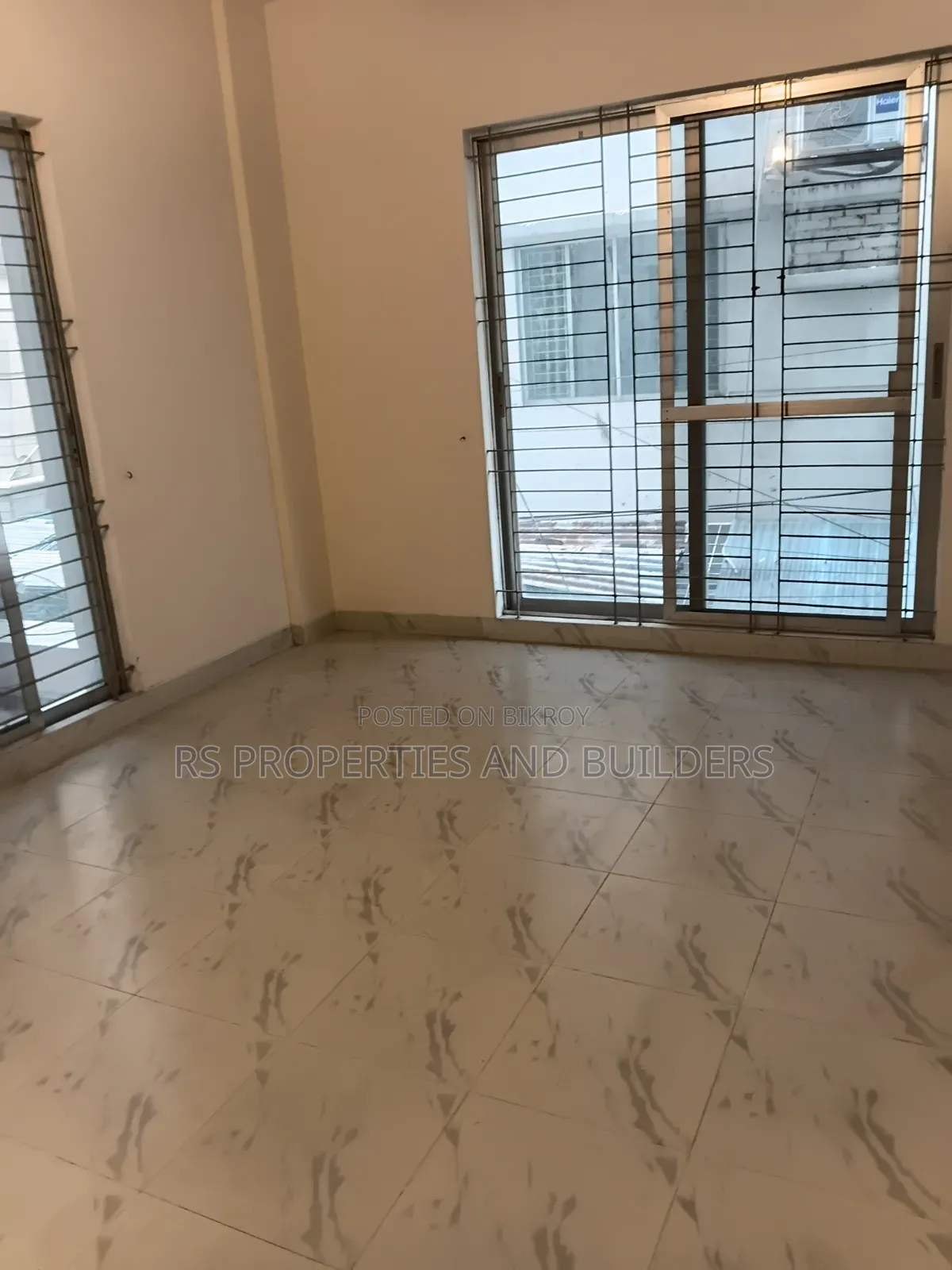 Furnished 3-Bedroom Apartment in Bashundhara, Bashundhara for Sale