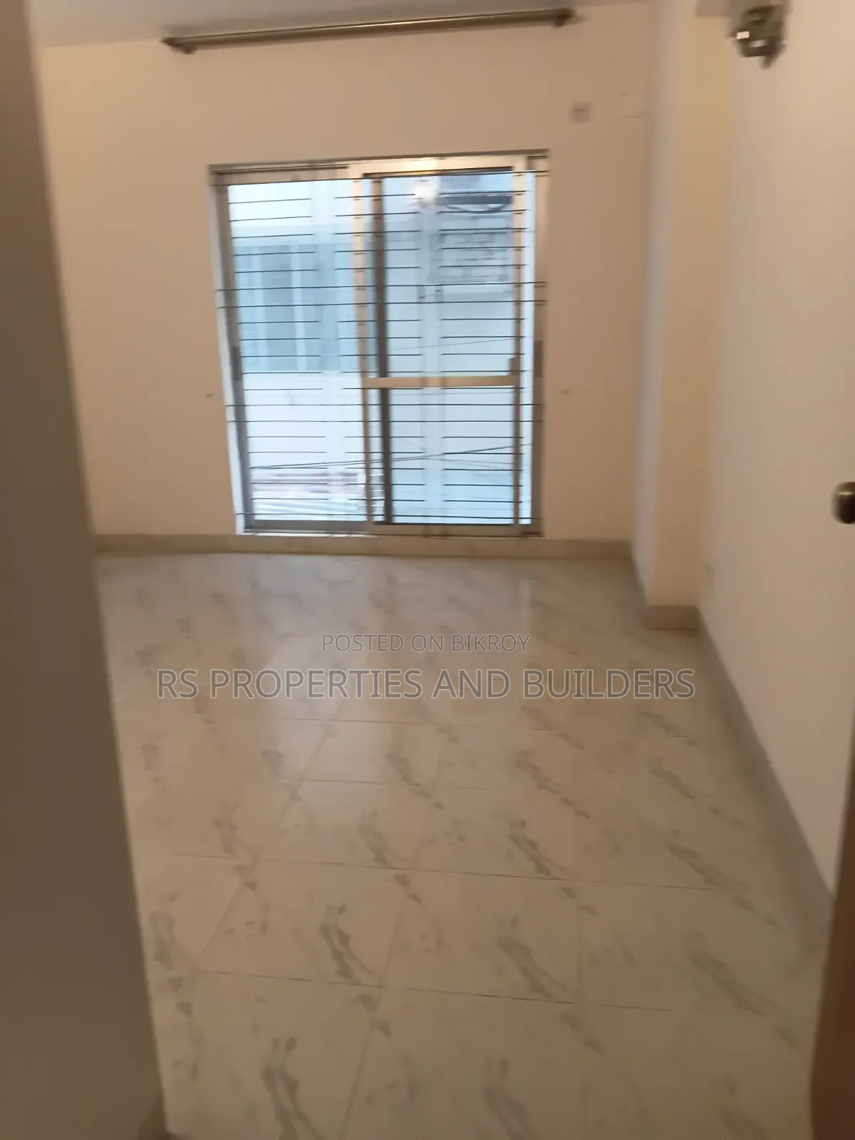 Furnished 3-Bedroom Apartment in Bashundhara, Bashundhara for Sale