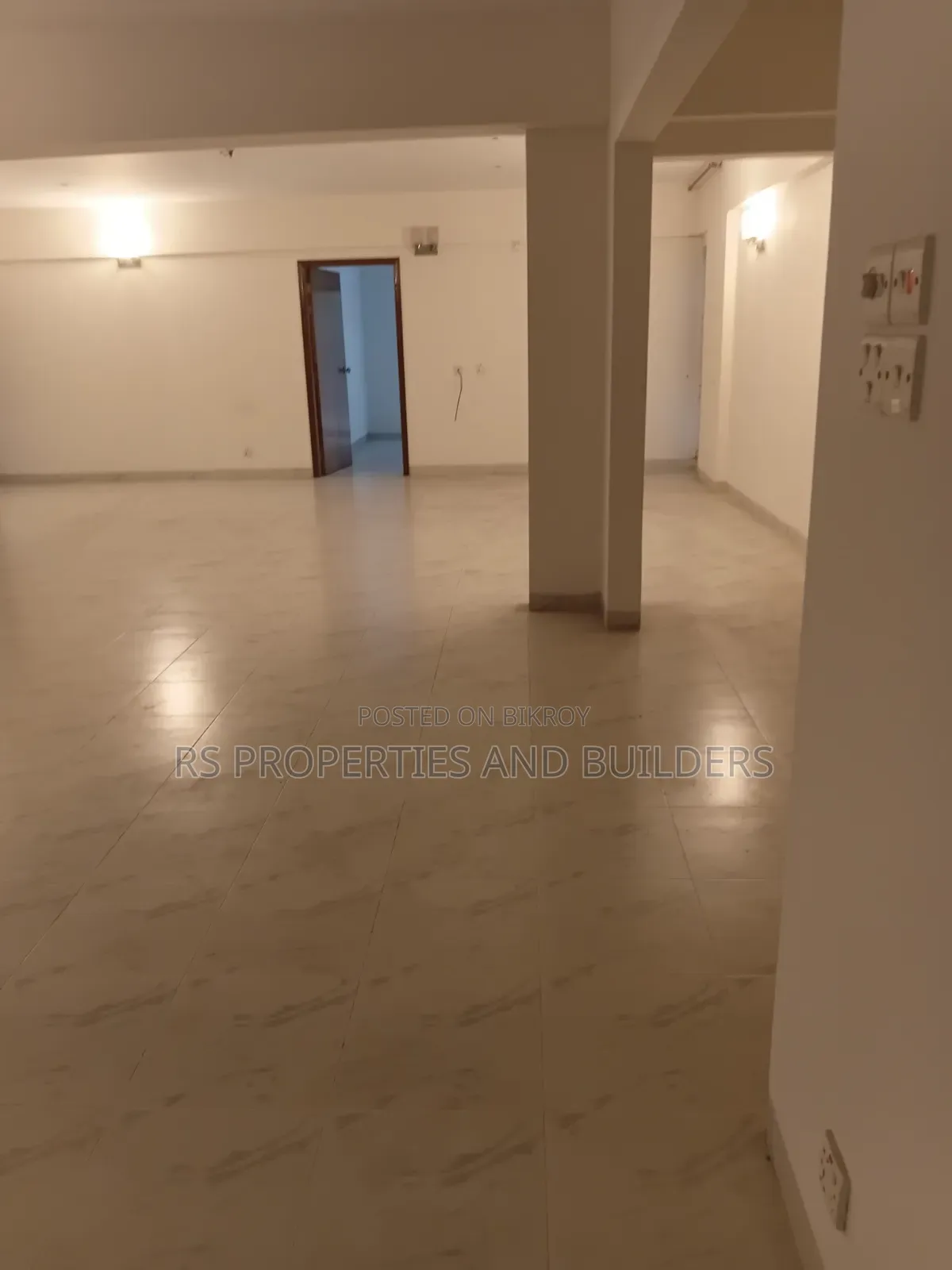Furnished 3-Bedroom Apartment in Bashundhara, Bashundhara for Sale