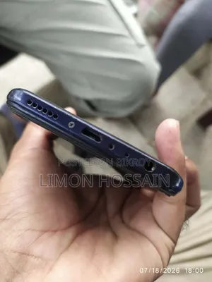 Vivo Y19 128 GB Blue