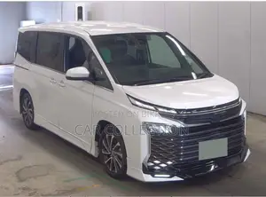 Toyota Voxy 2023 White