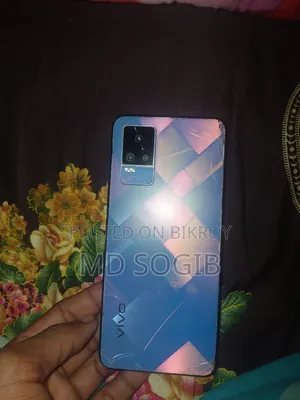 Vivo V21e 128 GB White