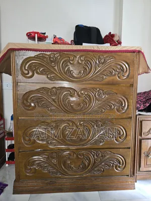Wardrobe of 4 Drawers