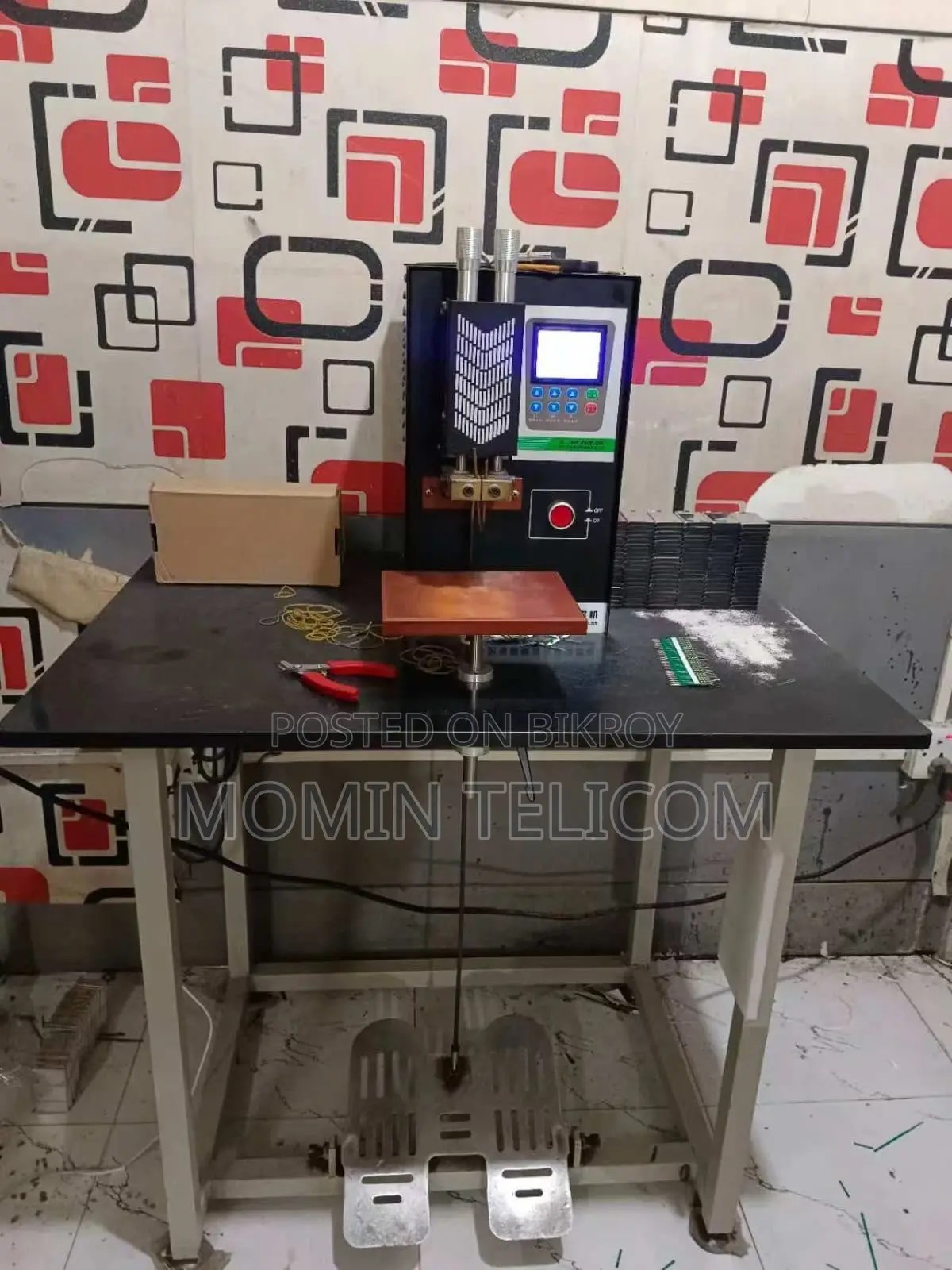 Low Pressure Moulding System.