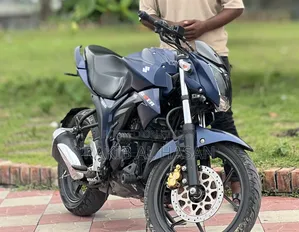 সুজুকি গিক্সার মনোটোন ২০২৪ নীল