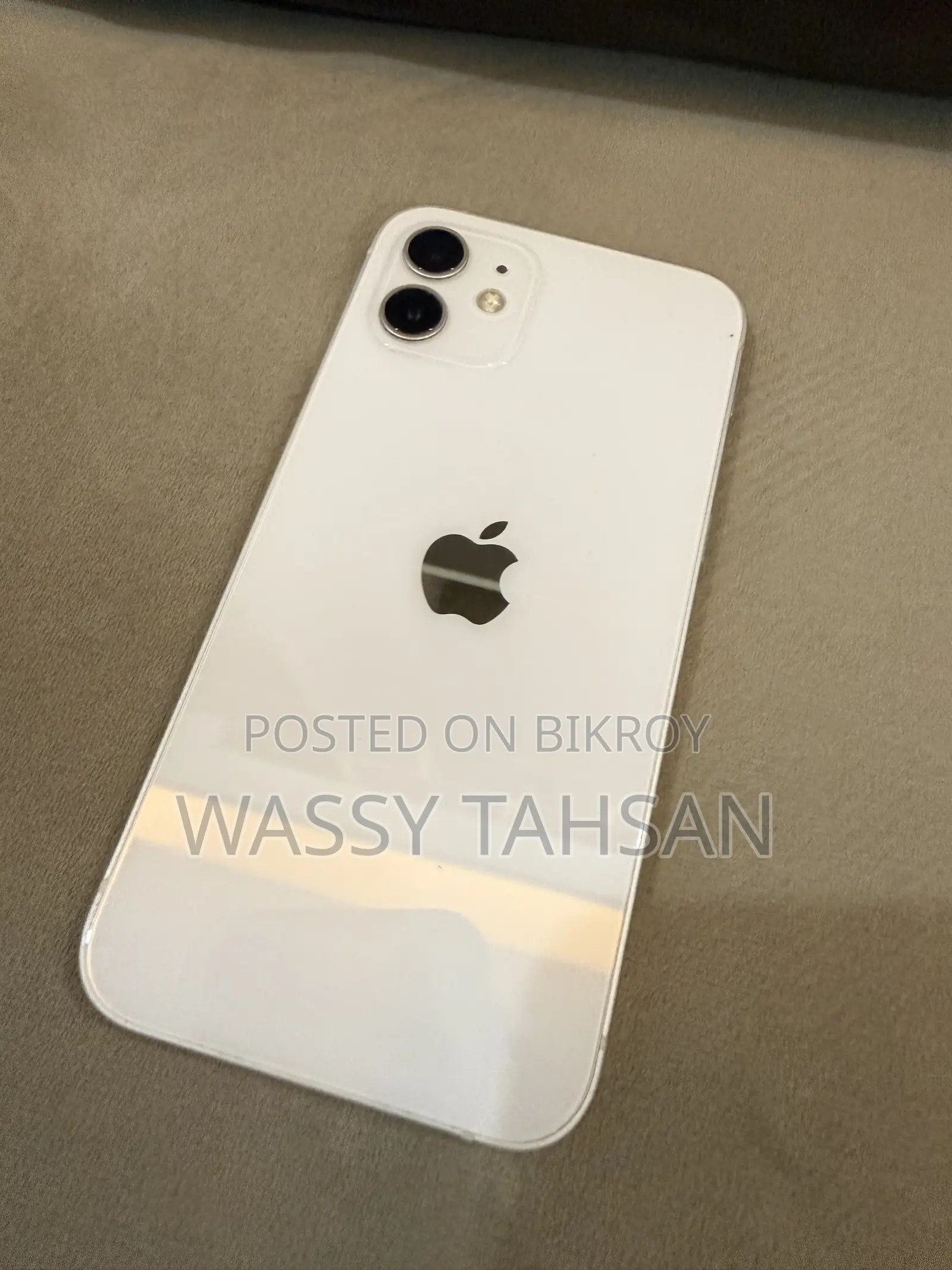 অ্যাপল আইফোন ১২ ৬৪ জিবি সাদা
