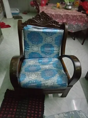 কাঠের সোফা