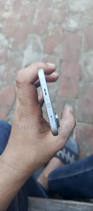 ইনফিনিক্স হট ৬০ প্রো প্লাস ১২৮ জিবি সিলভার