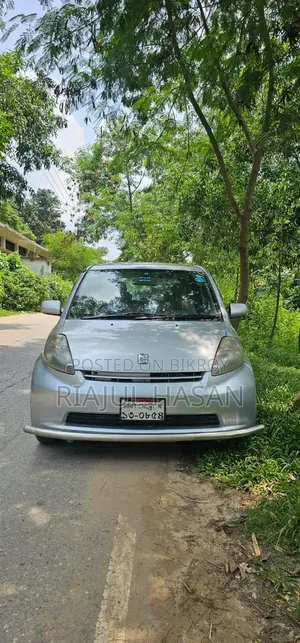 টয়োটা পাসো ২০০৫ সিলভার
