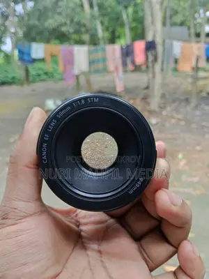 ৫০মিমি ১:৮ লেন্স
