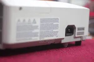 অরিজিনাল Hitachi Cp-X4015wn মডেলের প্রজেক্টরটি বিক্রি করা হবে।
