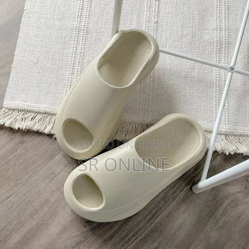 আল্ট্রা-সফট EVA ক্লাউড স্লিপারস (Slides Mules)