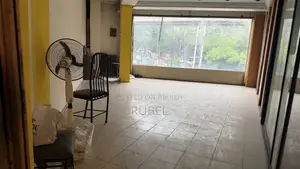 অফিস শোরুম ভাড়া দেয়া হবে