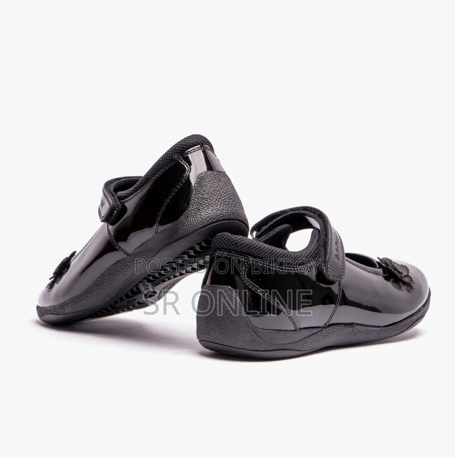 Hush Puppies গার্লস পেটেন্ট স্কুল / পার্টি শুজ (মেরি জেন স্টাইল)
