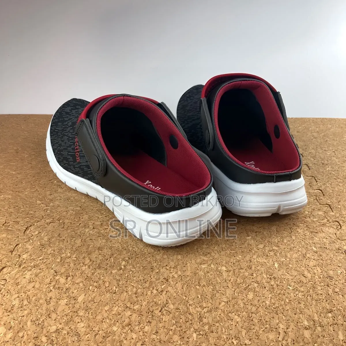 Ultra-Lightweight Breathable Mesh Clogs / Mule Sandals