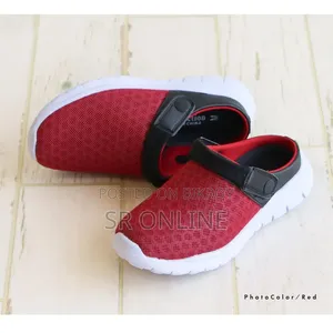 Ultra-Lightweight Breathable Mesh Clogs / Mule Sandals