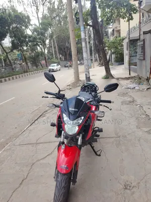 হোন্ডা হরনেট ২০২১ রেড