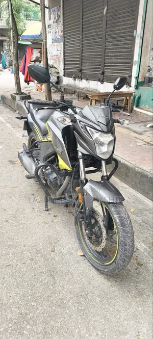 Honda Hornet 2018 Green