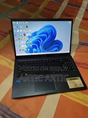 Laptop ASUS VivoBook S15 S530UN 8GB Intel Core I5 SSD 1T