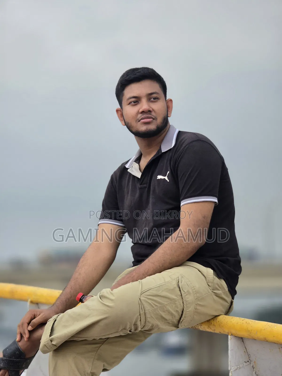 আমার চাকরি প্রয়োজন