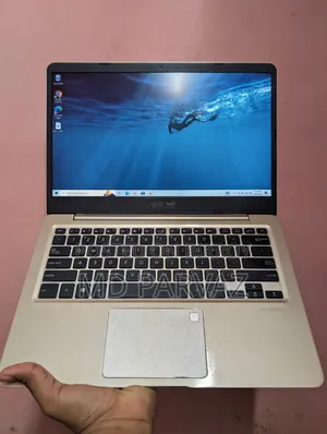 Laptop ASUS Vivobook 15 8GB Intel Core I5 HDD+SSD 256GB