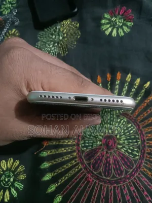 অ্যাপল আইফোন ৭ ১২৮ জিবি রোজ গোল্ড
