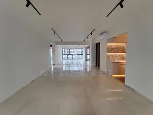 4 Bedroom Apartment in Semi Furnished for Rent