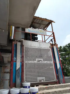 3 Tons Construction Lift