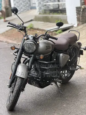 Royal Enfield Classic 350 2025 Gray