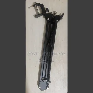 ফোন/মাইক্রোফোন হোল্ডারের জন্য বুম আর্ম