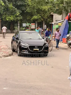 মাজদা অ্যাকসেলা ২০১৭ ব্ল্যাক