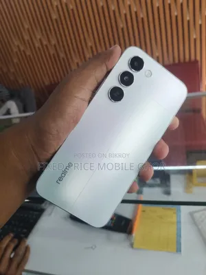 Realme P4 Power 128 GB Red